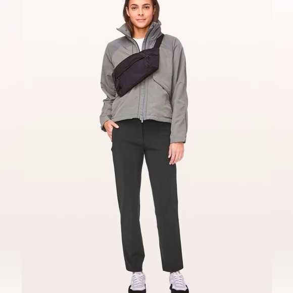 lululemon athletica Pants - LULULEMON ON THE MOVE PANTS BLACK SIZE 6